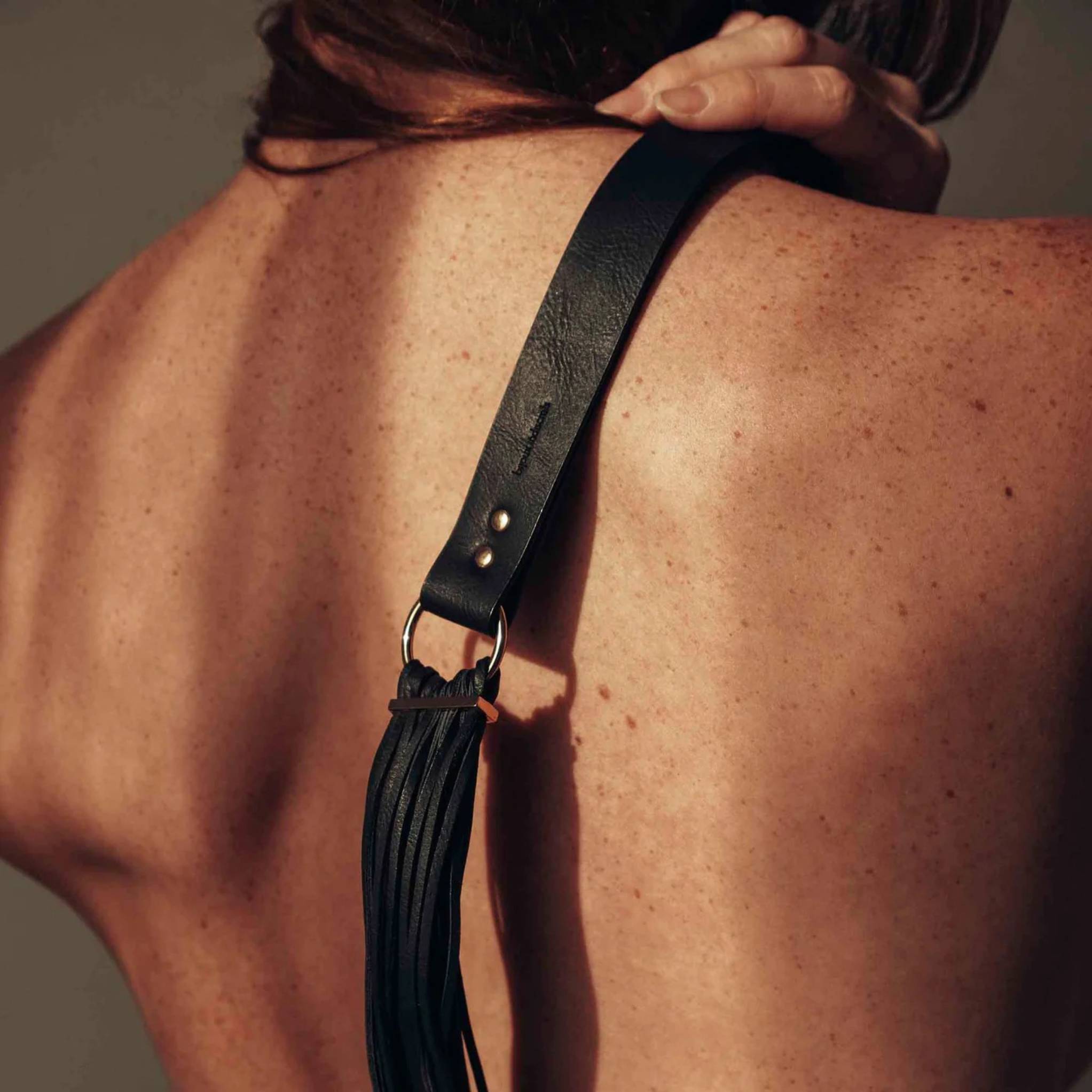 BIJOUX INDISCRETS MAZE PEITSCHE