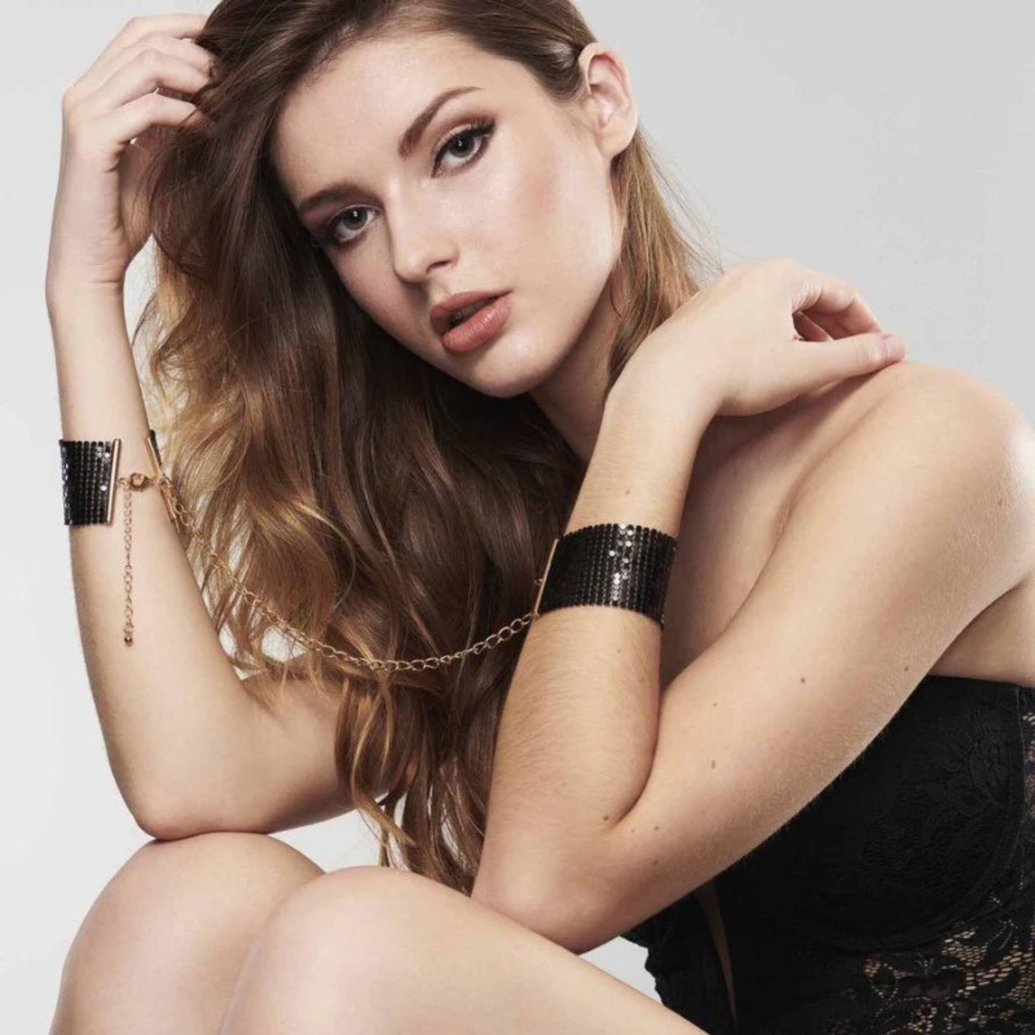 BIJOUX DÉSIR MÉTALLIQUE HANDSCHELLEN